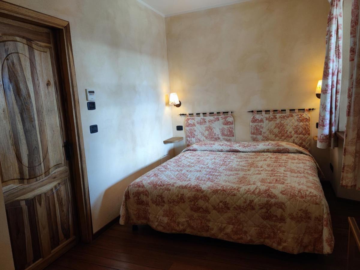 Le 5 Frecce Villa Cavour Bagian luar foto