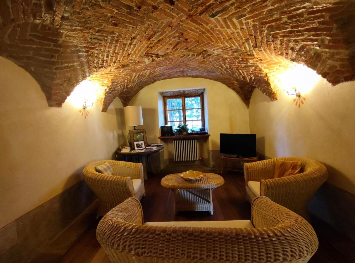 Le 5 Frecce Villa Cavour Bagian luar foto