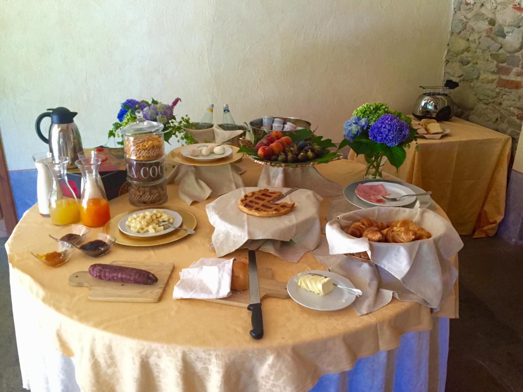 Le 5 Frecce Villa Cavour Bagian luar foto