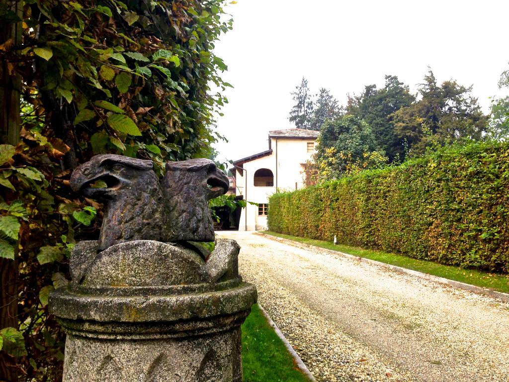 Le 5 Frecce Villa Cavour Bagian luar foto