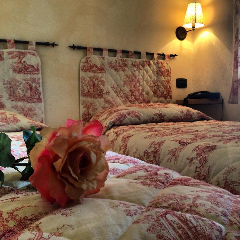 Le 5 Frecce Villa Cavour Ruang foto